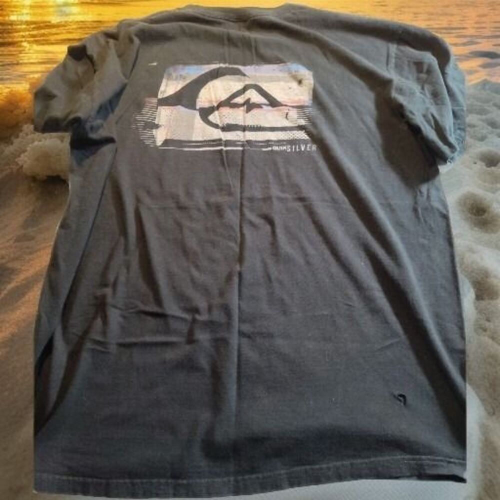 Quicksilver Men's XL Surf Wear T Shirt Y2K Skate Black 1194